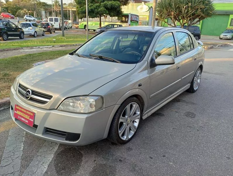 Chevrolet Astra Hatch Comfort 2.0 8v 4p