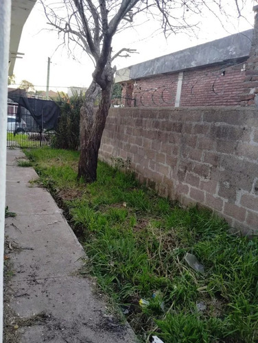 Vendo ! Casa De 2 Dormitorios Con Opción 3 O 4.