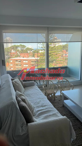 Vende Departamento De 3 Dormitorios Y Excelentes Amenities En Mansa Punta Del Este