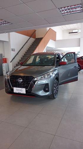 Nissan Kicks 1.6 X-play 0km