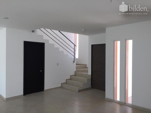 Imagen 4 de 12 de Casa Sola En Venta Fracc. Privadas De Sahuatoba Durango