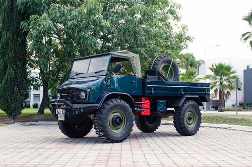 Mercedes Benz Unimog