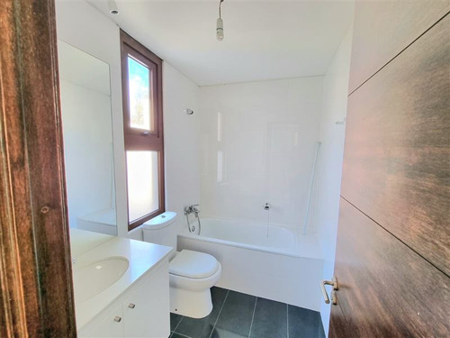 Imagen 16 de 20 de Casa En Venta En Lo Barnechea