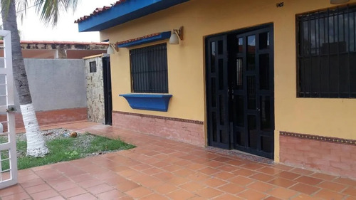 Imagen 2 de 14 de Casa Unifamiliar En Venta En Ciudad Flamingo, Edo Falcon