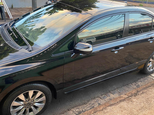 Imagem 1 de 6 de Honda Civic 2011 1.8 Lxl Flex Aut. 4p