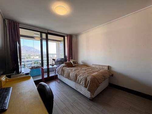 Departamento En Venta De 2 Dorm. En Lo Barnechea