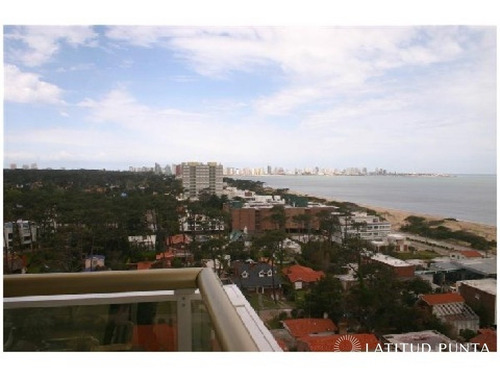 Imagen 3 de 30 de Piso Alto Frente Al Mar