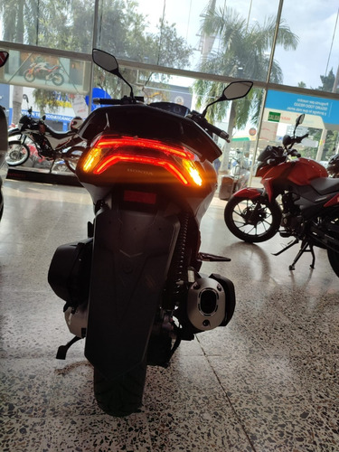 Imagen 9 de 16 de Honda Pcx 160 Abs 2024 Venecia