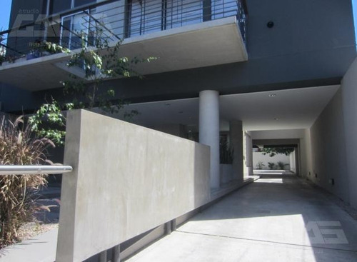 Imagen 8 de 25 de Amplio Duplex De 2 Ambientes En Excelente Ubicación De Morón