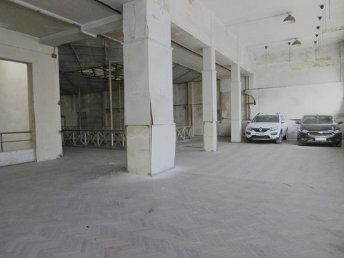 Tres Padrones: Parking, Local Y Apartamento