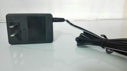 Imagen 3 de 4 de Adaptador Casio Para Teclado Casio Ac120v Dc7.5v Ad1ul