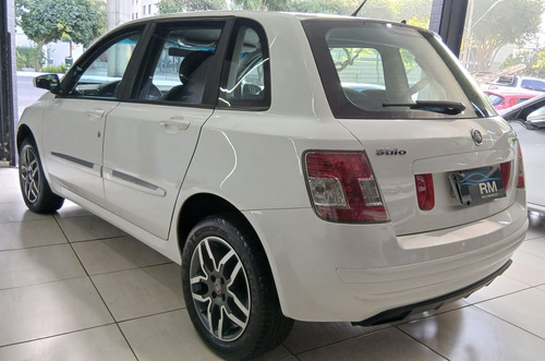 Fiat Stilo 1.8 8v Attractive Flex 5p