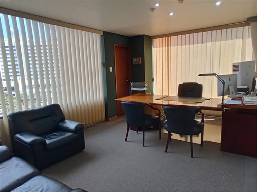 Alquiler De Oficina En Chuao | 6cub + Sala De Conf | 3b-3pe | Ref:1.600