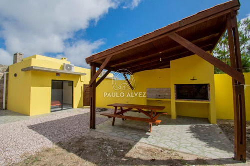 A Pasos Del Mar, Ideal Para Disfurtar De Tus Vacaciones En Piriapolis