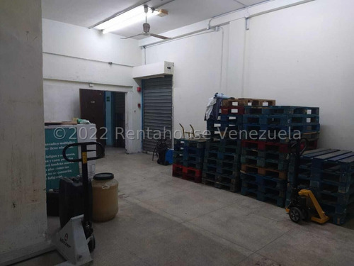 Local Planta Baja En Venta En La Parroquia Altagracia. Caracas. Cod 24-18488 Fg