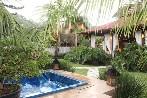 Alquilo Hermosa Villa En Jarabacoa , Ximenoa