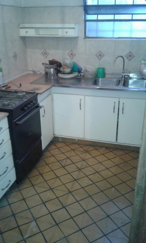 Imagen 3 de 13 de Departamento Tipo Casa En Venta En Moron Sur