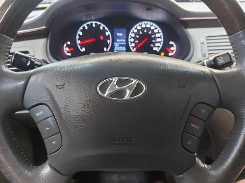 Imagem 13 de 15 de Hyundai Azera 3.3 Mpfi Gls Sedan V6 24v