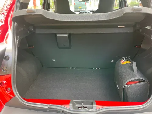 Renault Kwid 1.0 Intens
