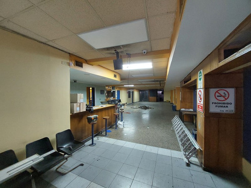 300m2 De Local A La Calle, Recepción Final