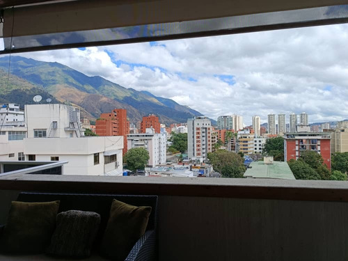 Vende Espectacular Penthouse En Los Palos Grandes  Bv