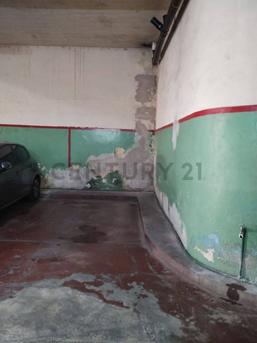 Cochera En Venta