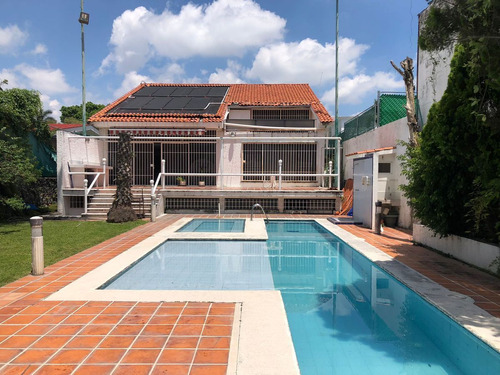 Casa En Venta En Lomas De Cocoyoc