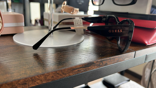 Guess Gafas De Sol De Plástico Cuadradas Y Redondeadas