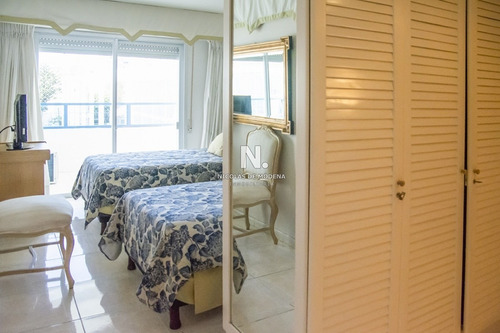 Hermoso Departamento En Venta Con Vista Al Mar, Primera Fila- Ref: 3712