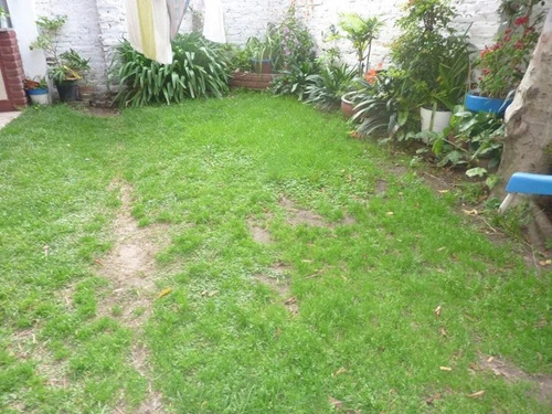 Imagen 2 de 8 de Casa 4 Amb Cochera Jardín Mas Casa 3 Amb Independiente