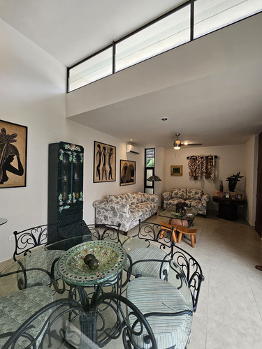 Casa De Una Planta Con Alberca Ubicada Canarias Conkal.