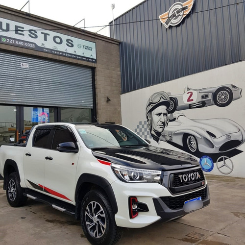 Toyoya Hilux Gazoo Racing Sport 4.0 238cv