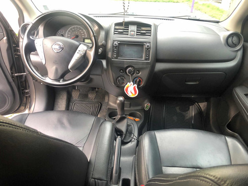 Nissan Versa Advance