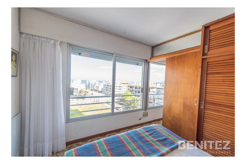 Imagen 7 de 14 de A Metros Del Puerto. Excelente Apartamento 1 Dormitorio. Torre Con Servicios