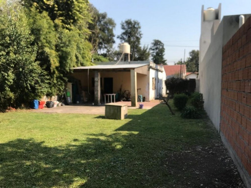 Imagen 5 de 6 de Casa A Reciclar En Imponente Lote