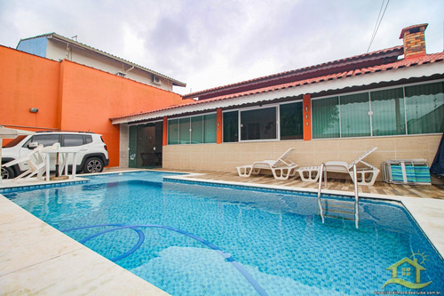 Imagem 1 de 14 de Casa No Bairro São José Em Peruíbe - Lcc-788