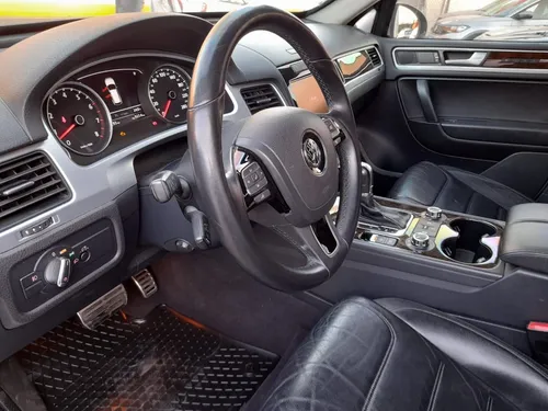 Volkswagen Touareg 4.2 V8 A-v8 At