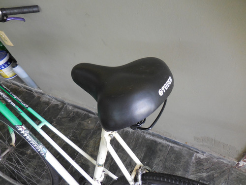 Bicicleta R 28. Usada. Lista Para Salir. $ 178.000 Verde Limón L (Usado)