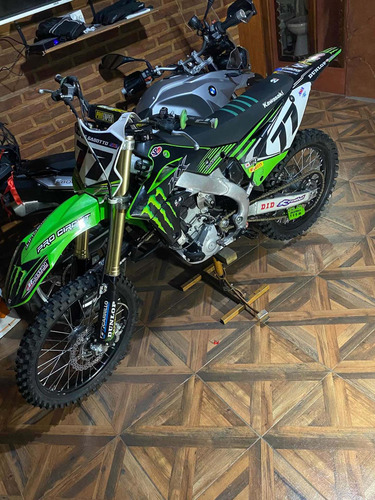 Imagen 8 de 12 de Kawasaki Kxf