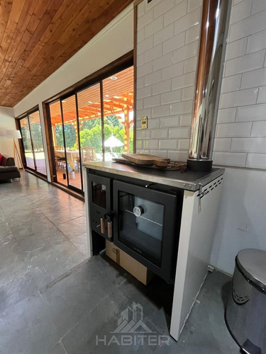 Casa En Arriendo De 4 Dorm. En Pucón