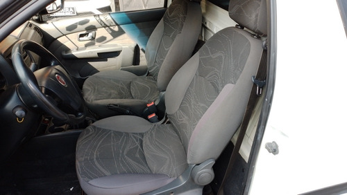 Imagem 11 de 14 de Fiat Strada 2014 1.4 Working Flex 2p