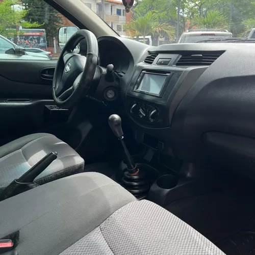 Nissan Frontier 2.5l Mecánica