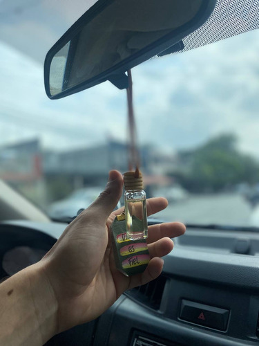 Aromatizantes Colgantes Botella 10ml Para Auto Caja 100pieza Color Dorado Fragancia Auto