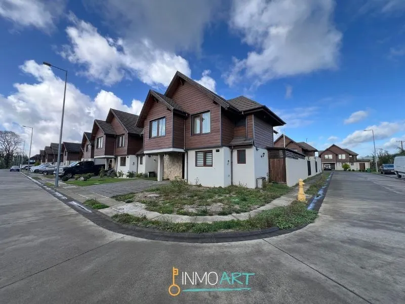 Imagen 2 de 28 de Casa En Venta De 4 Dorm., 4 Baños En Cond Vista Golf, Temuco