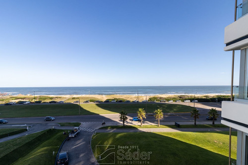 Imagen 21 de 30 de Apartamento En Venta De 4 Dormitorios En Playa Brava (ref: Sdr-2871)
