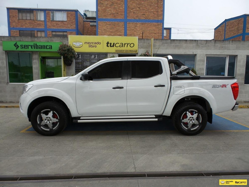 Imagen 4 de 25 de Nissan Frontier Np 300 S 4x4 Doble Cabina