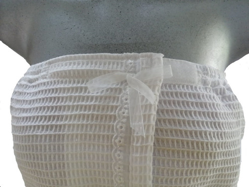 Bata Strapless Corta Tela Tipo Waffle Para Spa Blanca. 1 Pza. Fragancia Sin Tipo de envase Bolsa