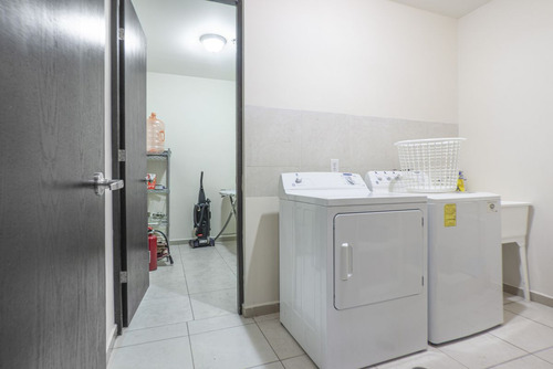 Departamento En Renta En Torre Arcángeles, San Pedro Garza García