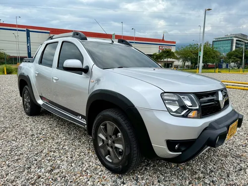 Renault Duster Oroch 2.0 Intens 4X4