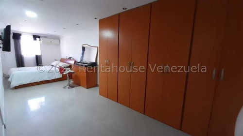 Imagen 26 de 30 de Casa En Venta En Terra Mia Cabudare, Cuenta Con Techo Flotante Y Luces Indirectas, Columnas Romanas Imperiales, Cocina Equipada, Cod 22-16008, Inf 04245943684, J17